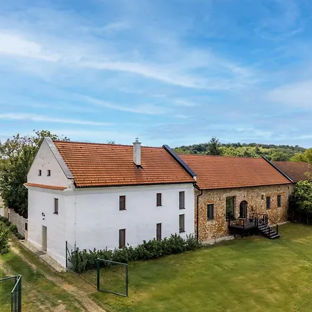 Villa Sypka Podhorany *