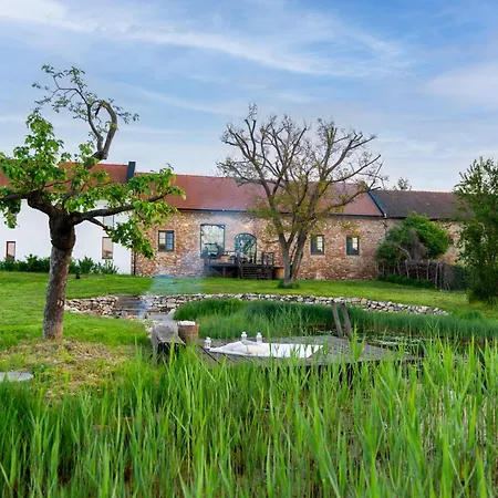 Sypka Podhorany Villa Sokolniky (Nitriansky kraj)