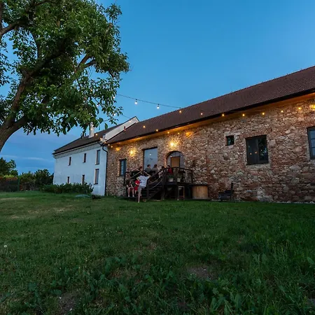 Sypka Podhorany Villa Sokolniky (Nitriansky kraj)