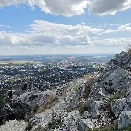 Sypka Podhorany Villa Sokolniky (Nitriansky kraj)