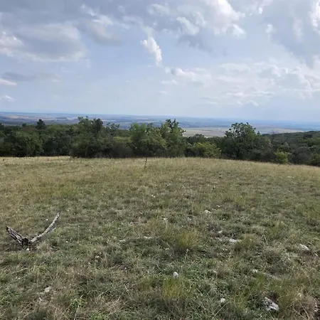 Sýpka Podhorany Vila *
