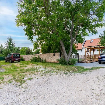 Villa Sypka Podhorany Sokolniky (Nitriansky kraj)